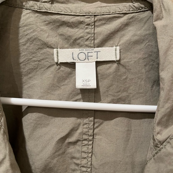 Lightweight jacket - Picture 3 of 3